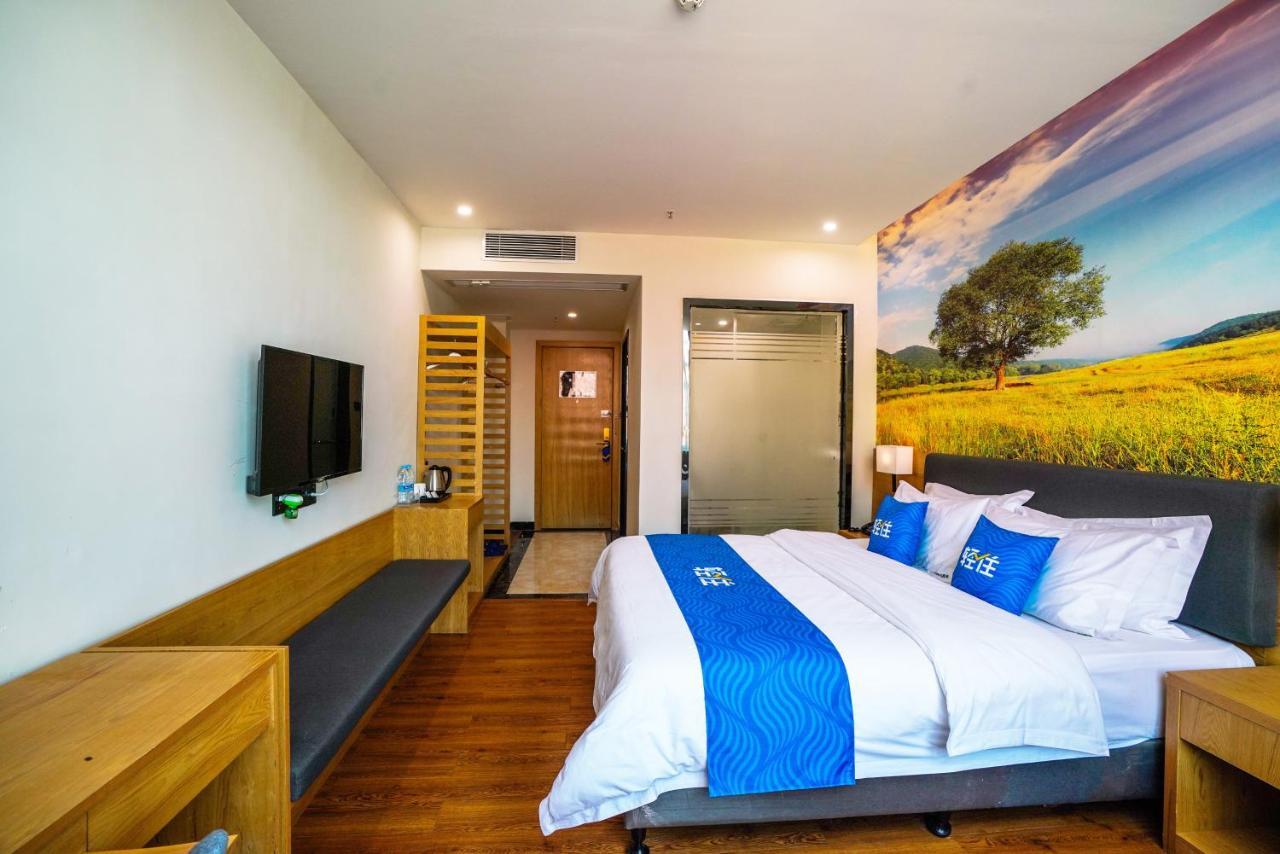 Felice Hotel-Guangzhou Baiyun International Airport Renhe Metro Station Branch Γκουανγκζού Εξωτερικό φωτογραφία