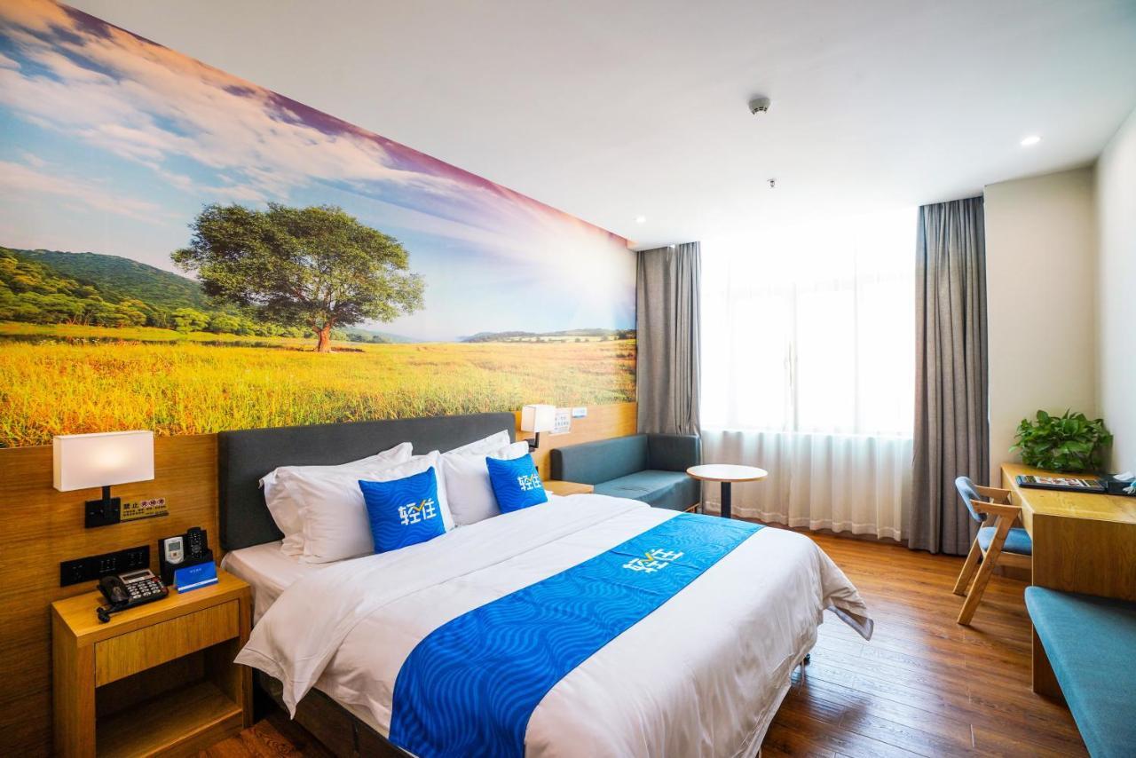 Felice Hotel-Guangzhou Baiyun International Airport Renhe Metro Station Branch Γκουανγκζού Εξωτερικό φωτογραφία