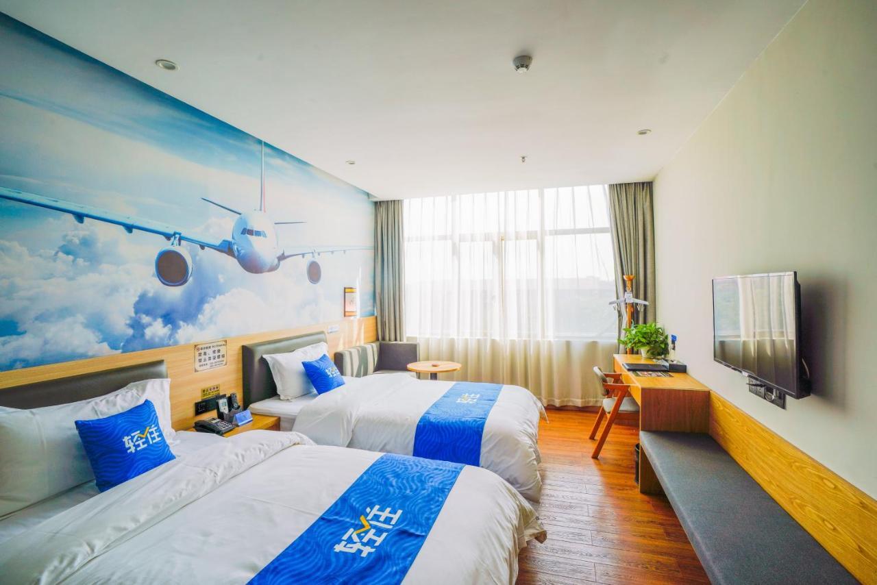 Felice Hotel-Guangzhou Baiyun International Airport Renhe Metro Station Branch Γκουανγκζού Εξωτερικό φωτογραφία
